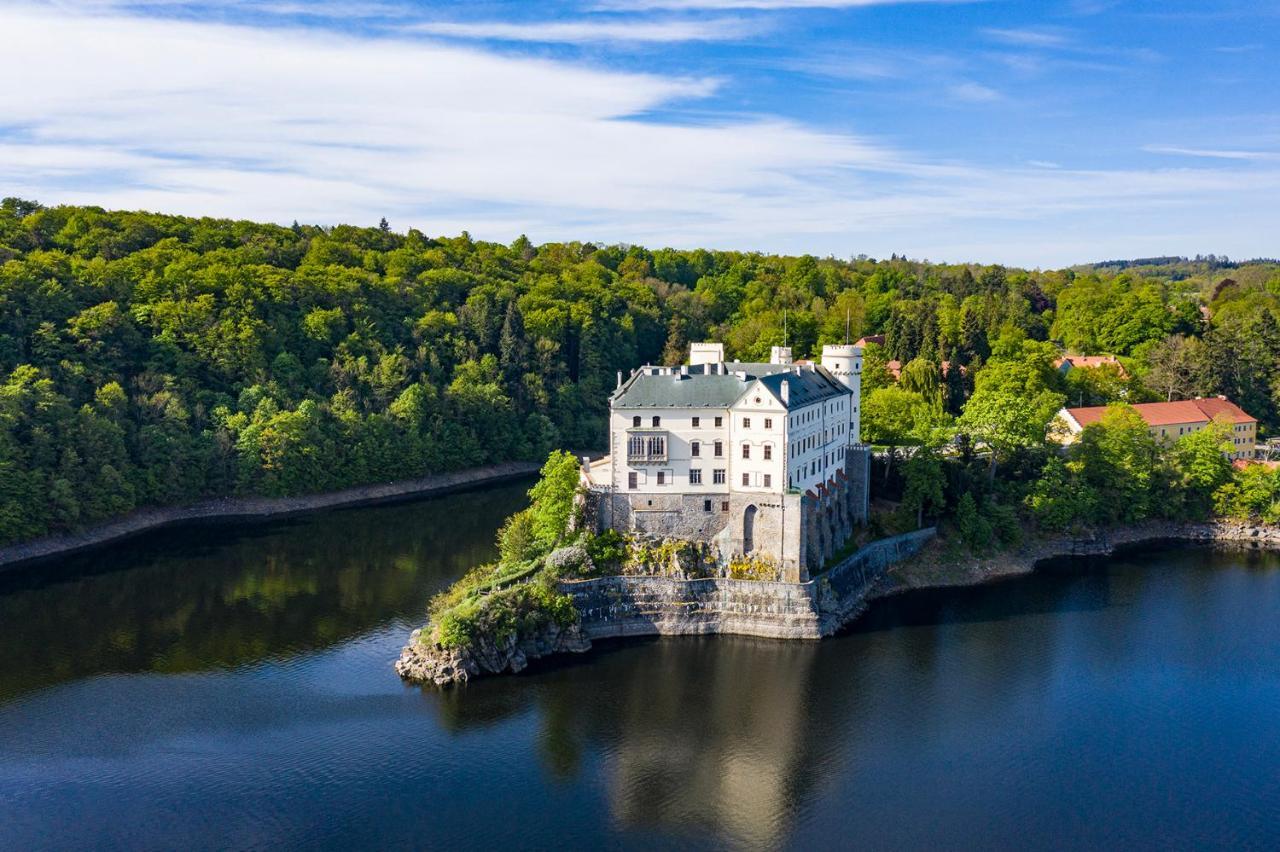 Hotel Panorama Orlík Klucenice Exteriér fotografie